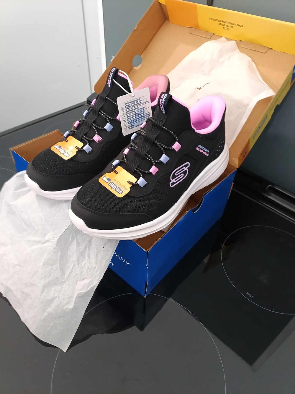 Skechers Black & Pink Athletic Sneakers Nwt